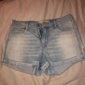 Light wash hi rise jean shorts